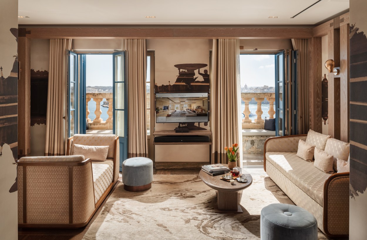 Grand Harbour Penthouse Suites