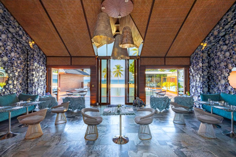 The Campana Lounge