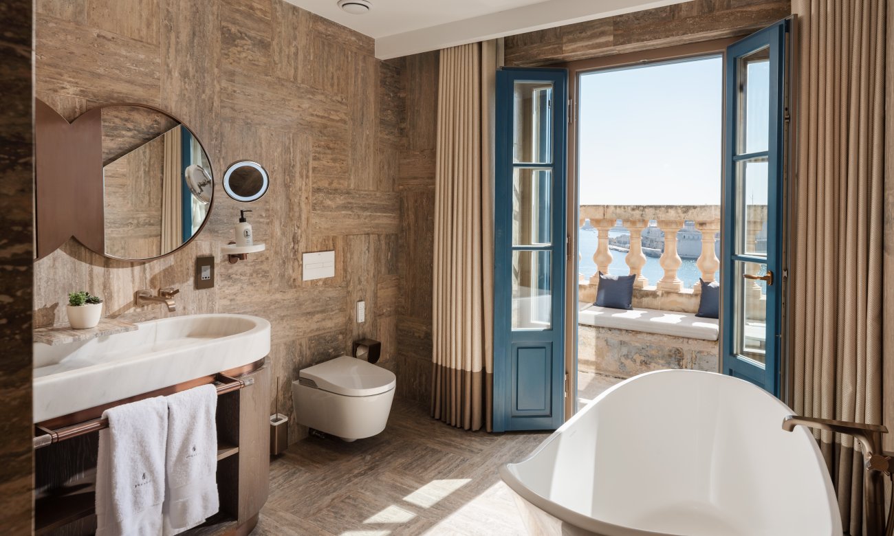 Grand Harbour Penthouse Suites