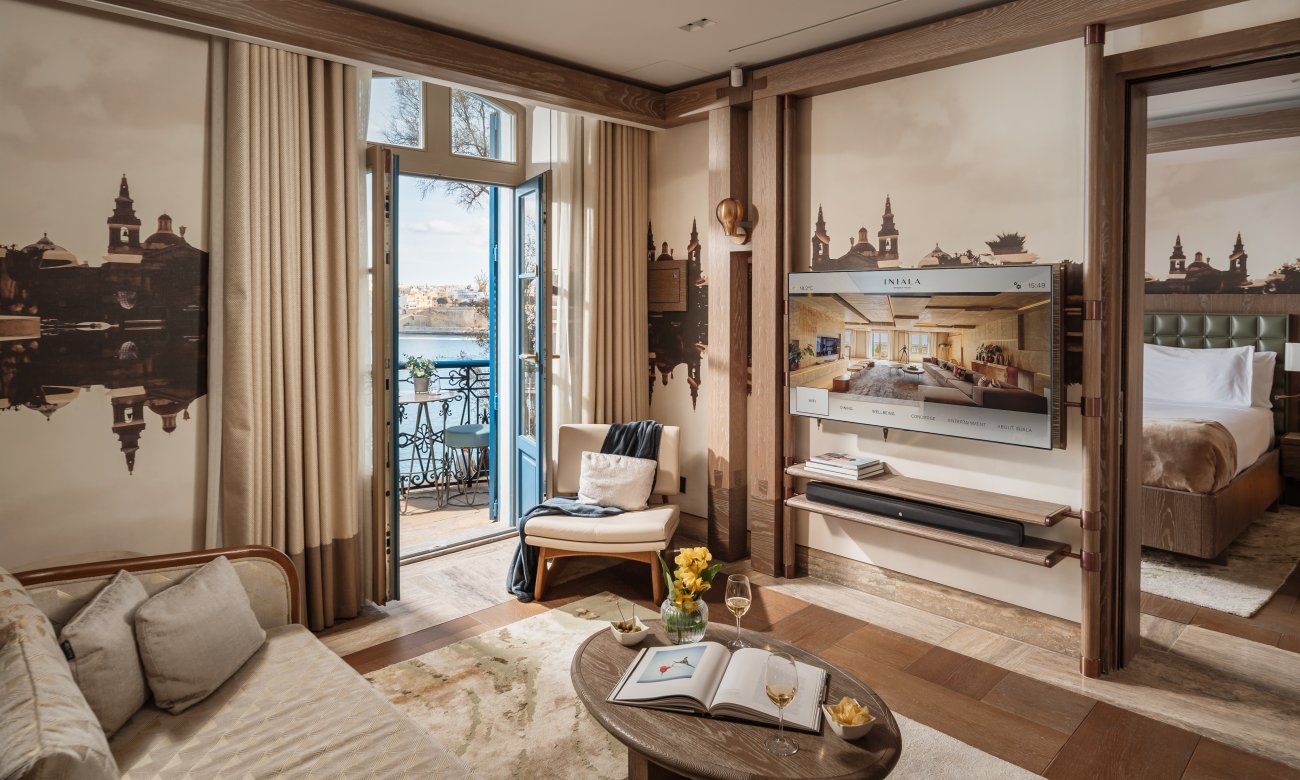 Superior Grand Harbour View Suites