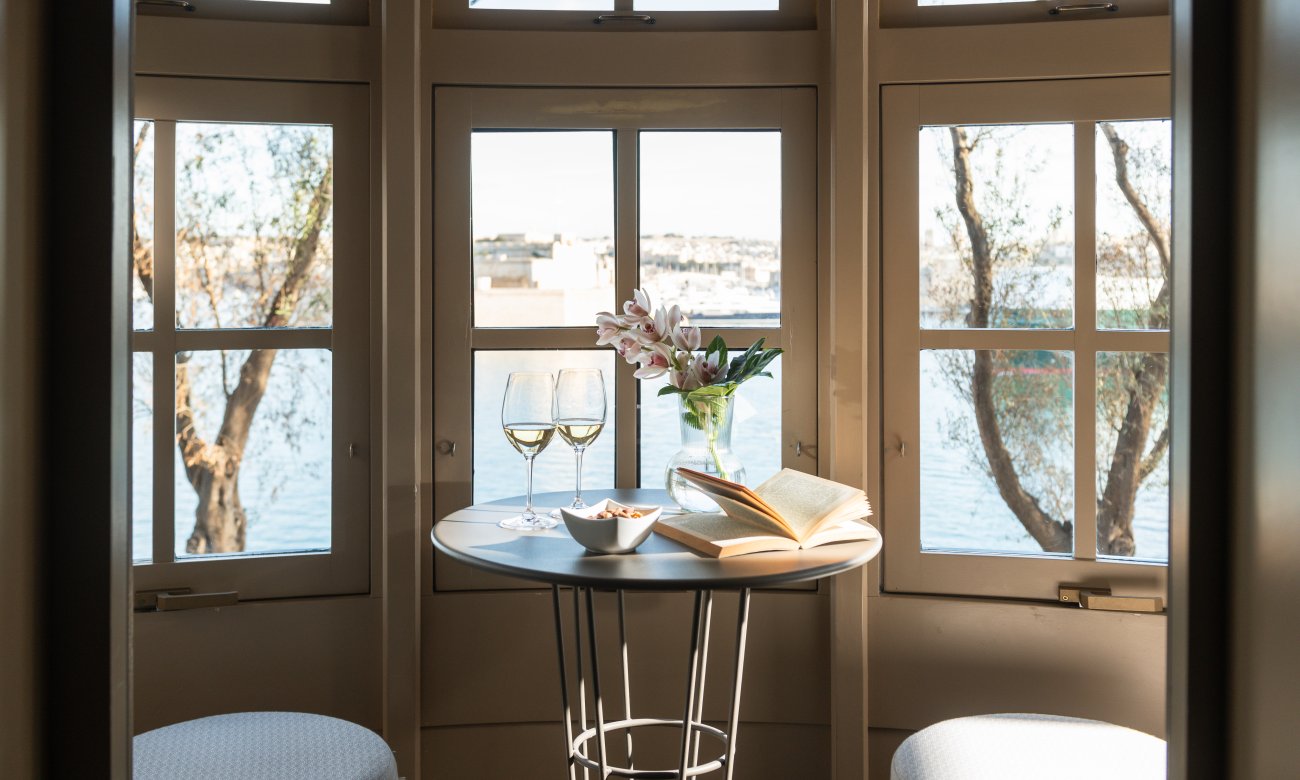 Superior Grand Harbour View Suites