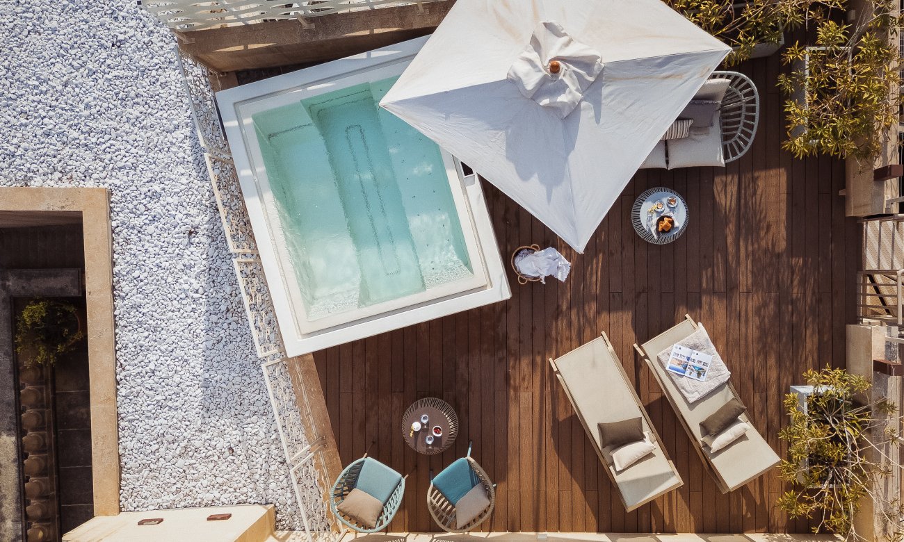 Vitalis Pool Suite